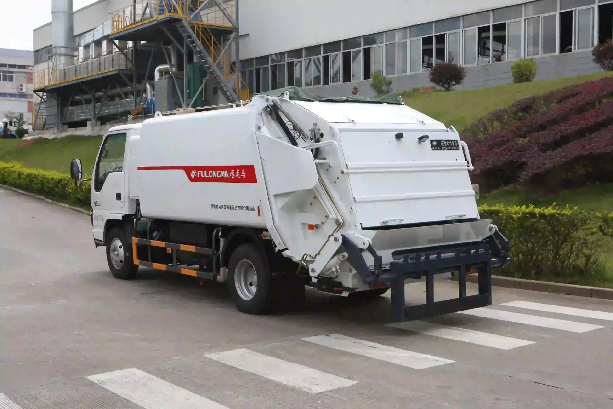 دستگاه حمل زباله اتوماتیک و مکانیزه شهرداری برای حمل زباله